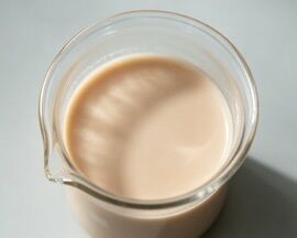 優れた機械的安定性 表面のサイズ調整剤 薄茶色から濃茶色 液体 カチオン 紙塗装に適した